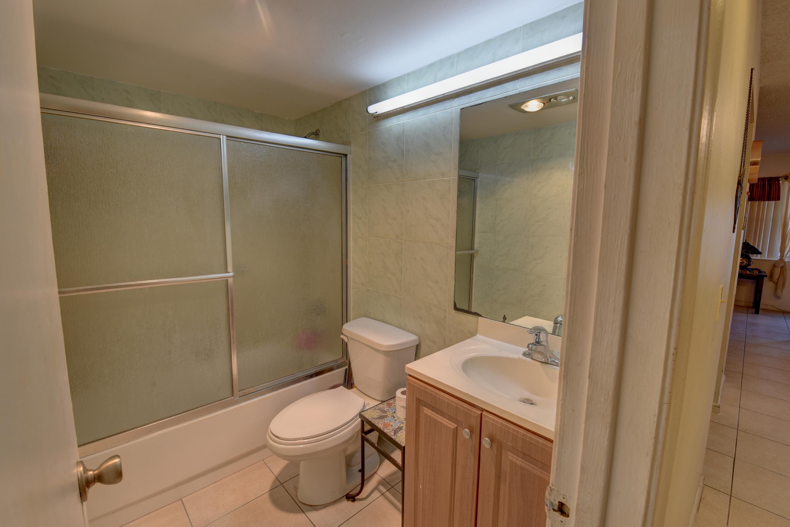 MARKHAM R CONDO - Residential