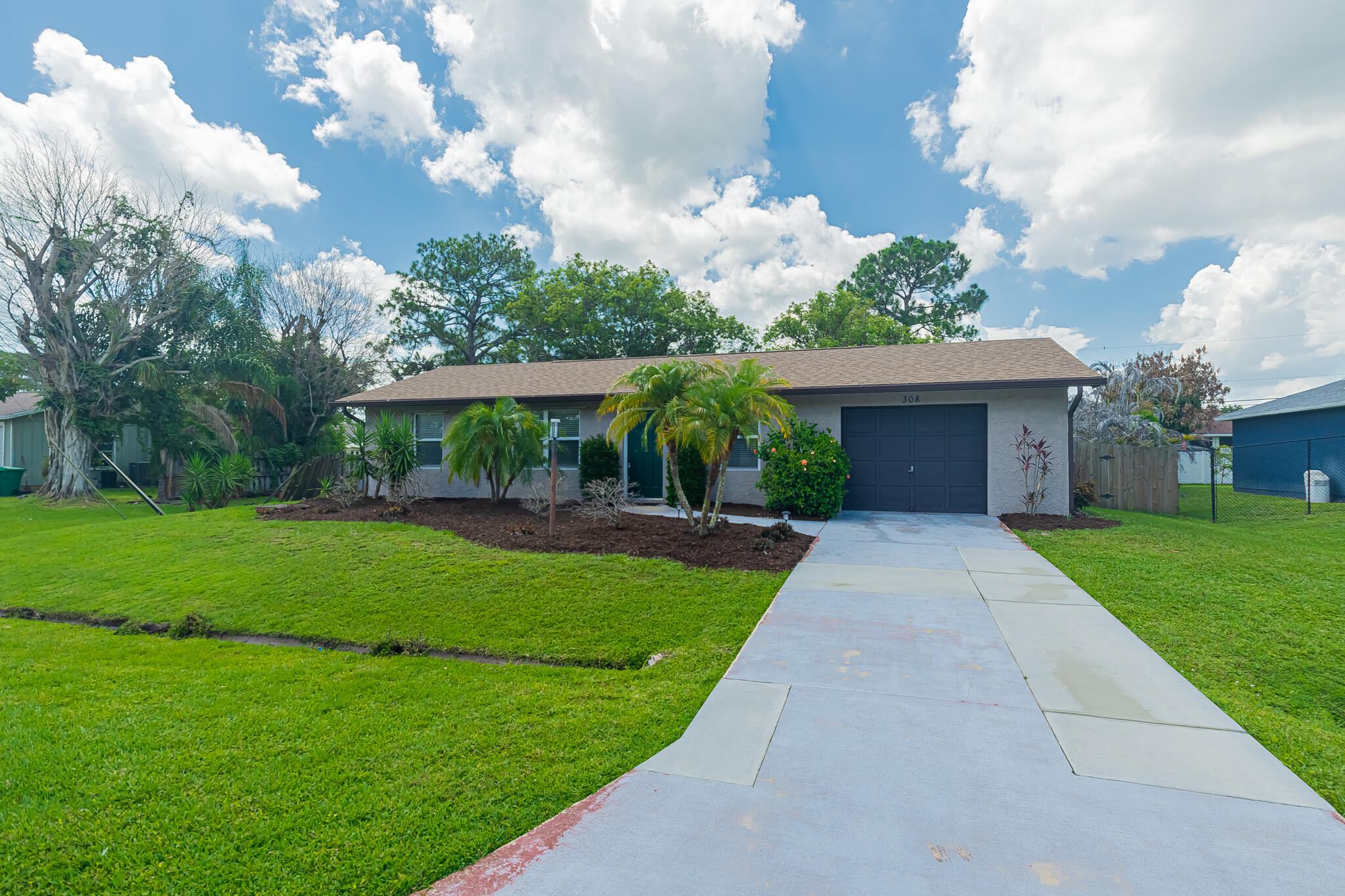 PORT ST LUCIE SECTION 13 - Residential
