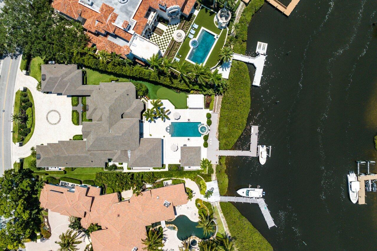 ADMIRALS COVE PAR E - Residential