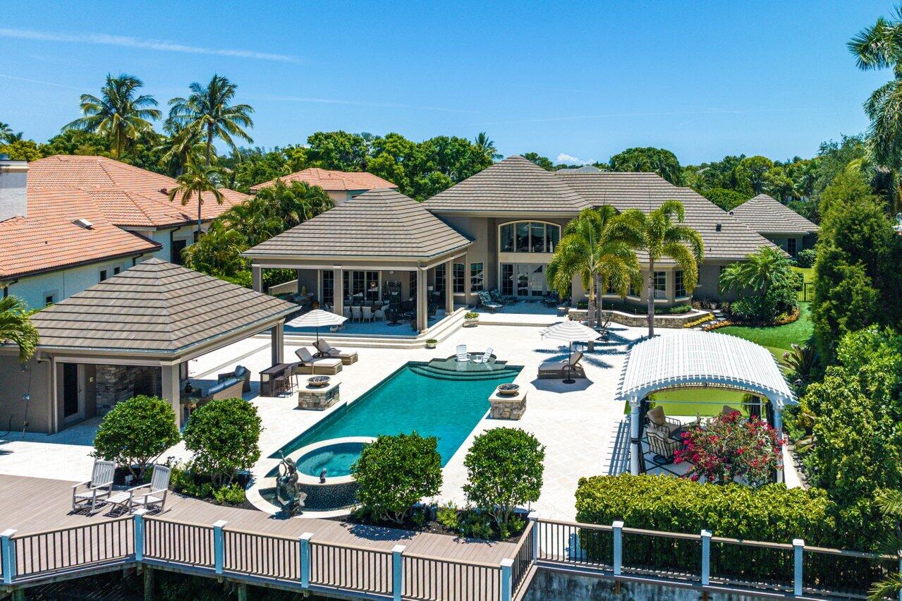 ADMIRALS COVE PAR E - Residential