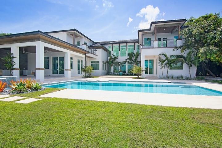 RIVERSIDE ON THE LOXAHATCHEE - Residential