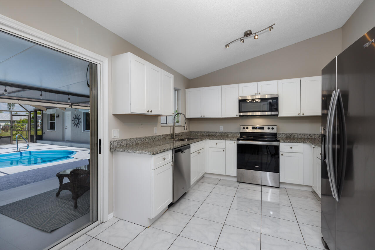 PORT ST LUCIE SECTION 40 - Residential