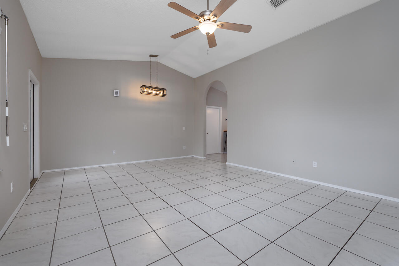 PORT ST LUCIE SECTION 40 - Residential