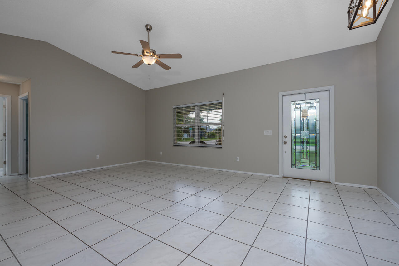 PORT ST LUCIE SECTION 40 - Residential