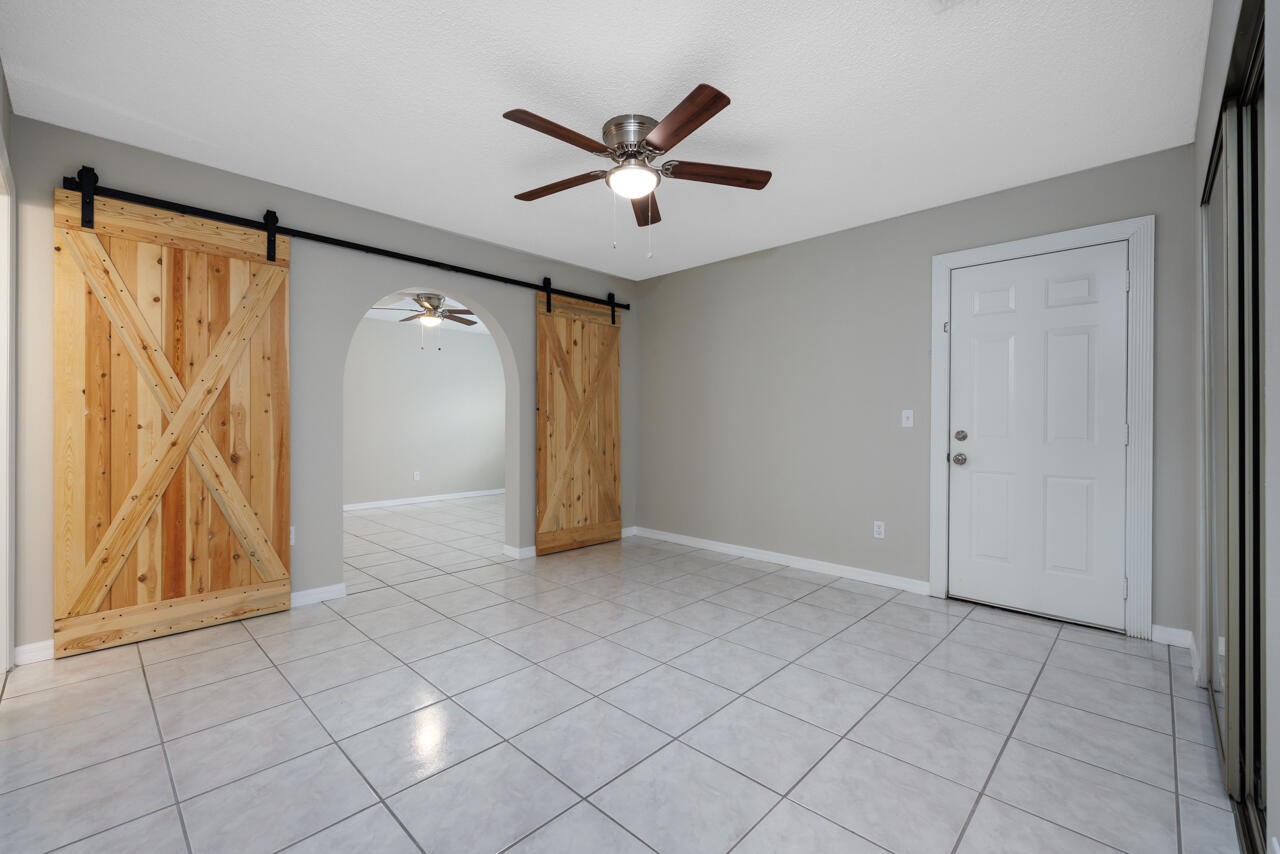 PORT ST LUCIE SECTION 40 - Residential