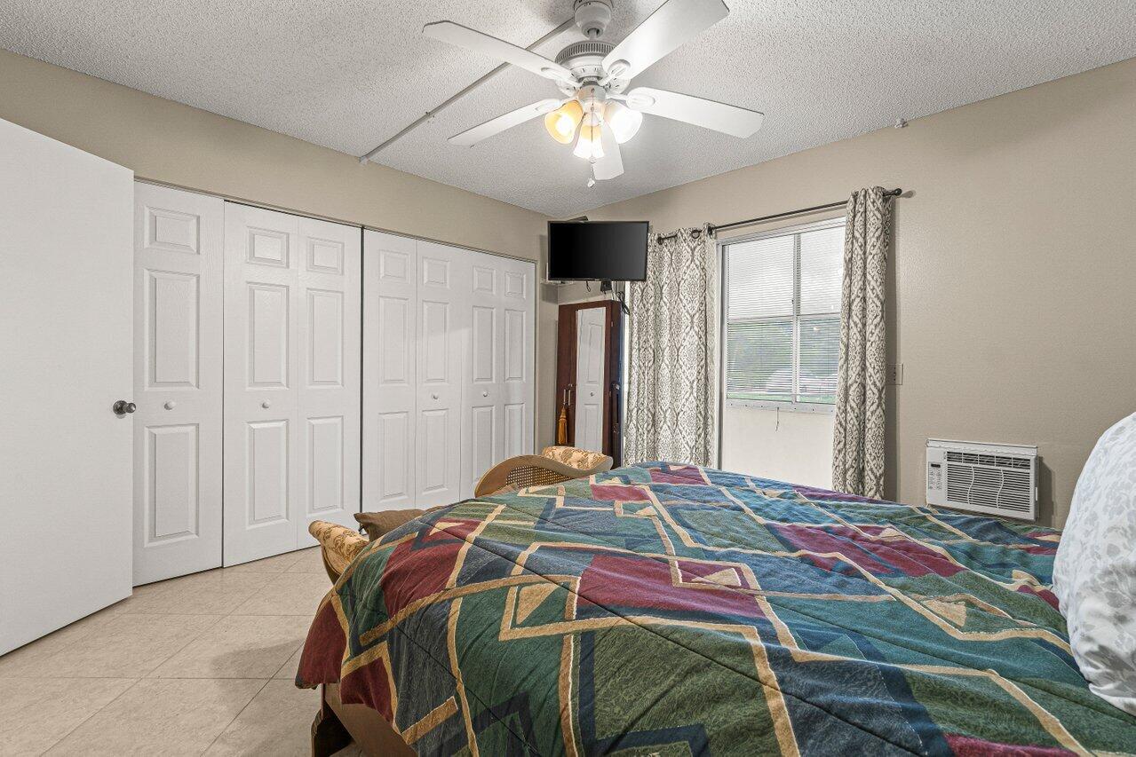SUFFOLK AT CENTURY VILLAGE CONDO - Residential