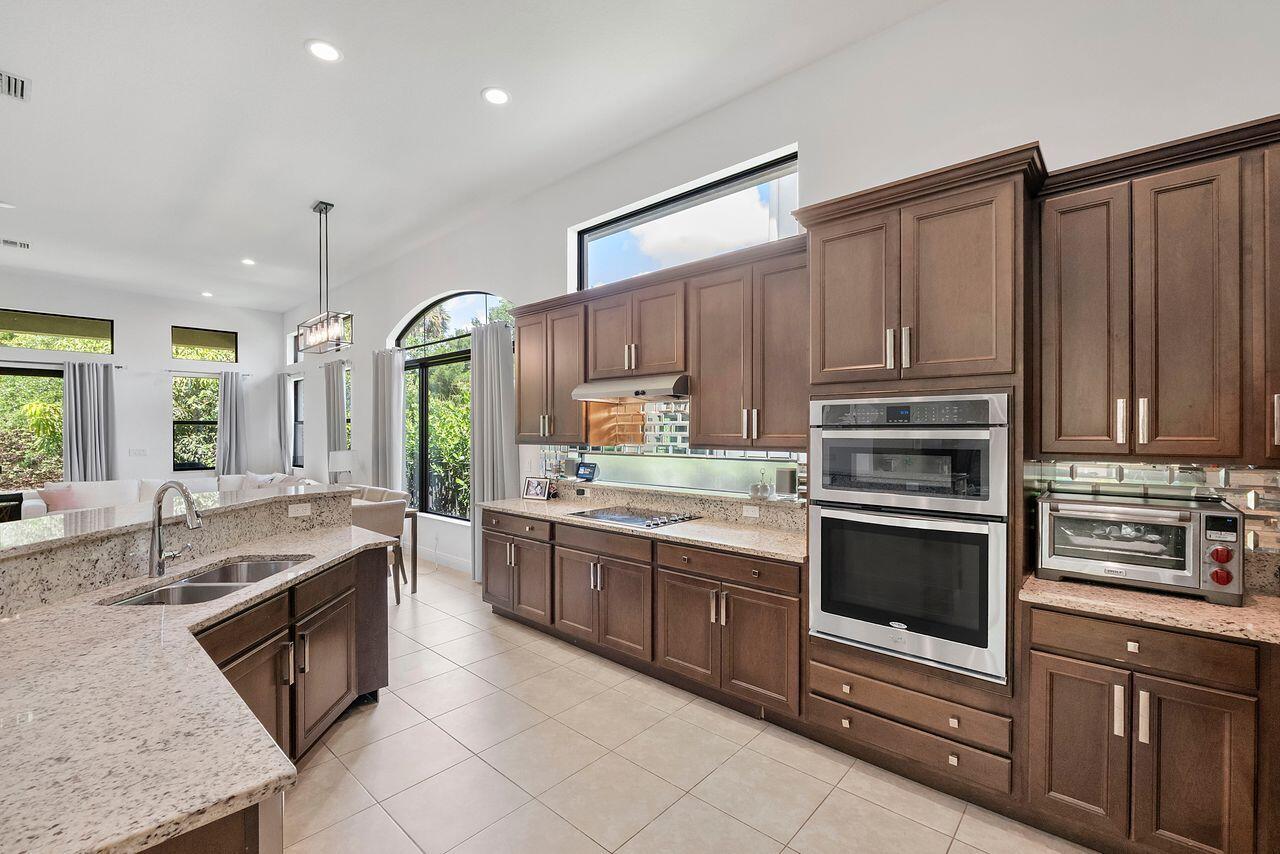 PARKLAND GOLF AND COUNTRY CLUB - Residential