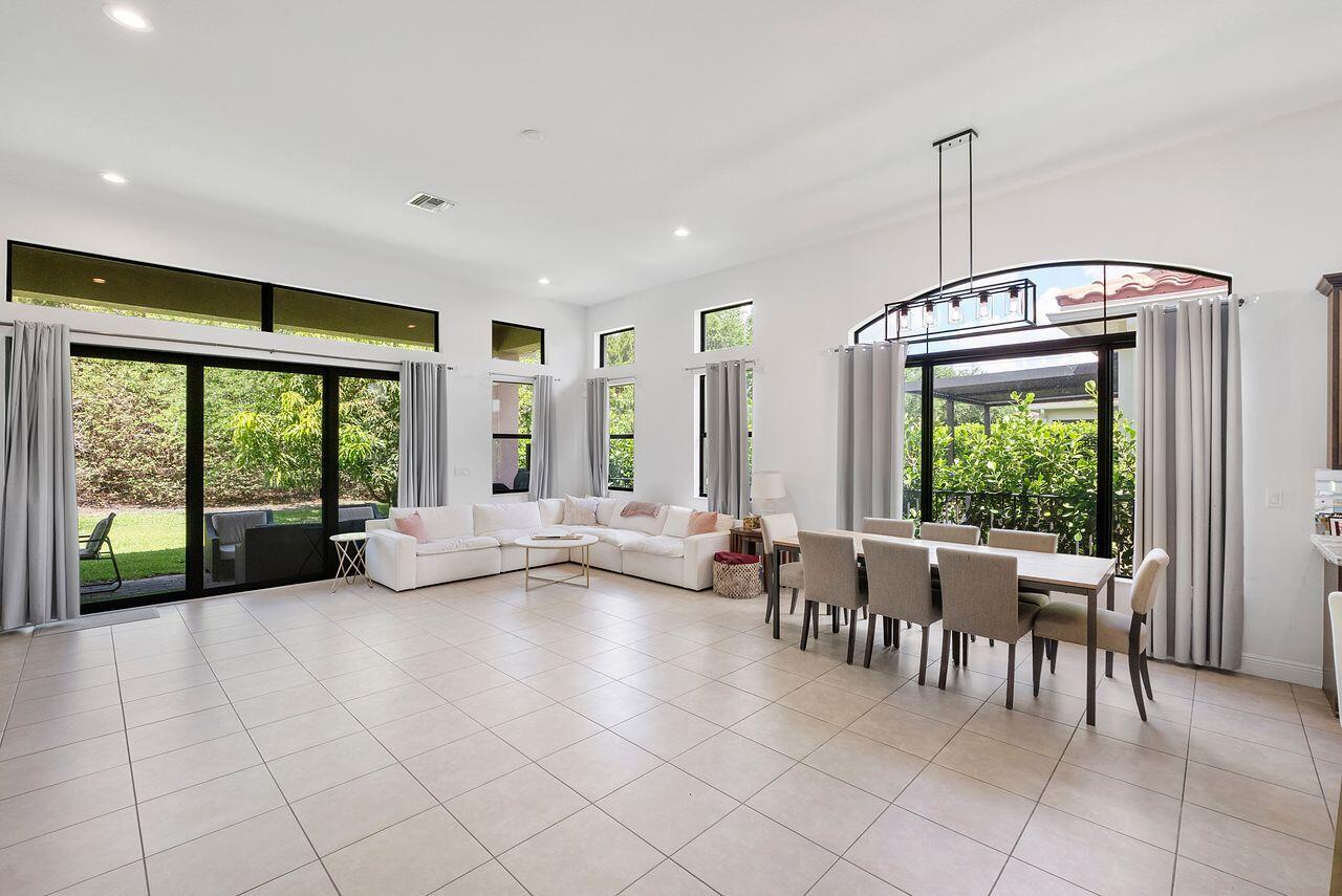 PARKLAND GOLF AND COUNTRY CLUB - Residential
