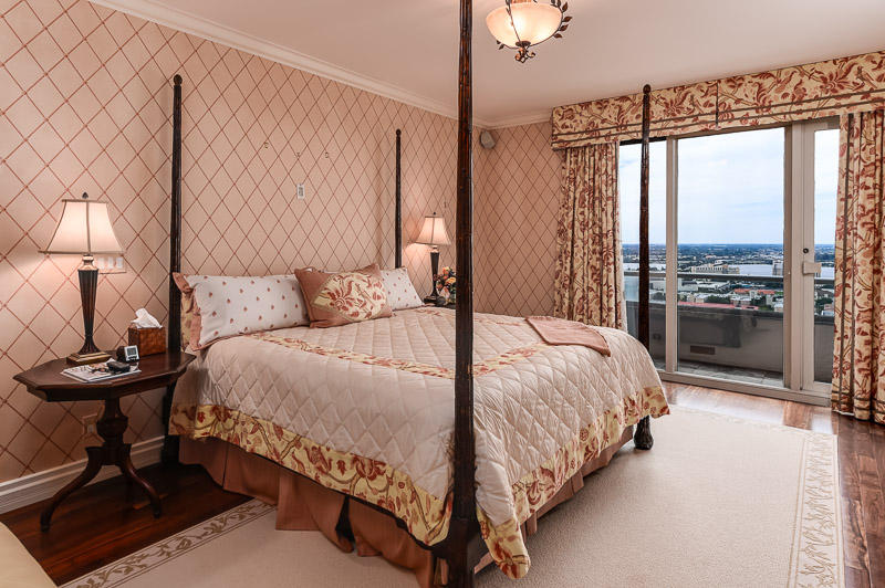 TRUMP PLAZA OF THE PALM BEACHES CONDO - Residential