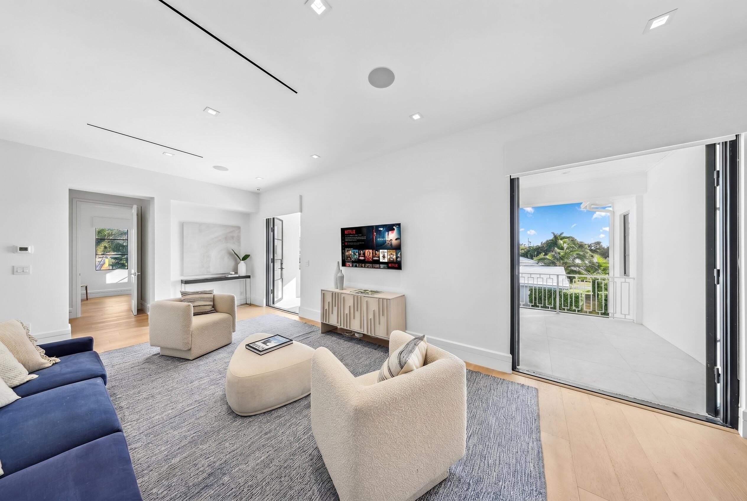LAKEWOOD - Residential