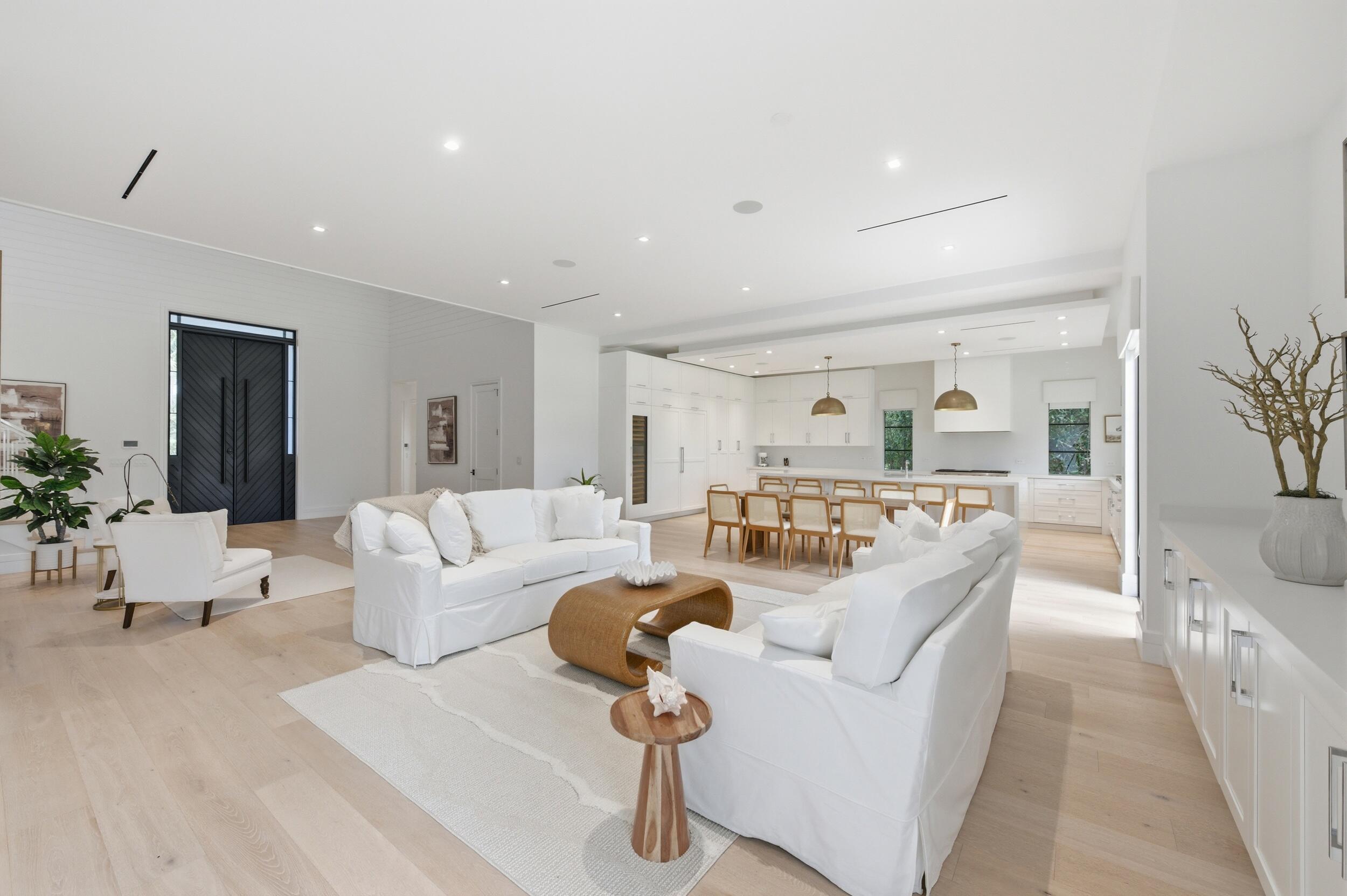 LAKEWOOD - Residential