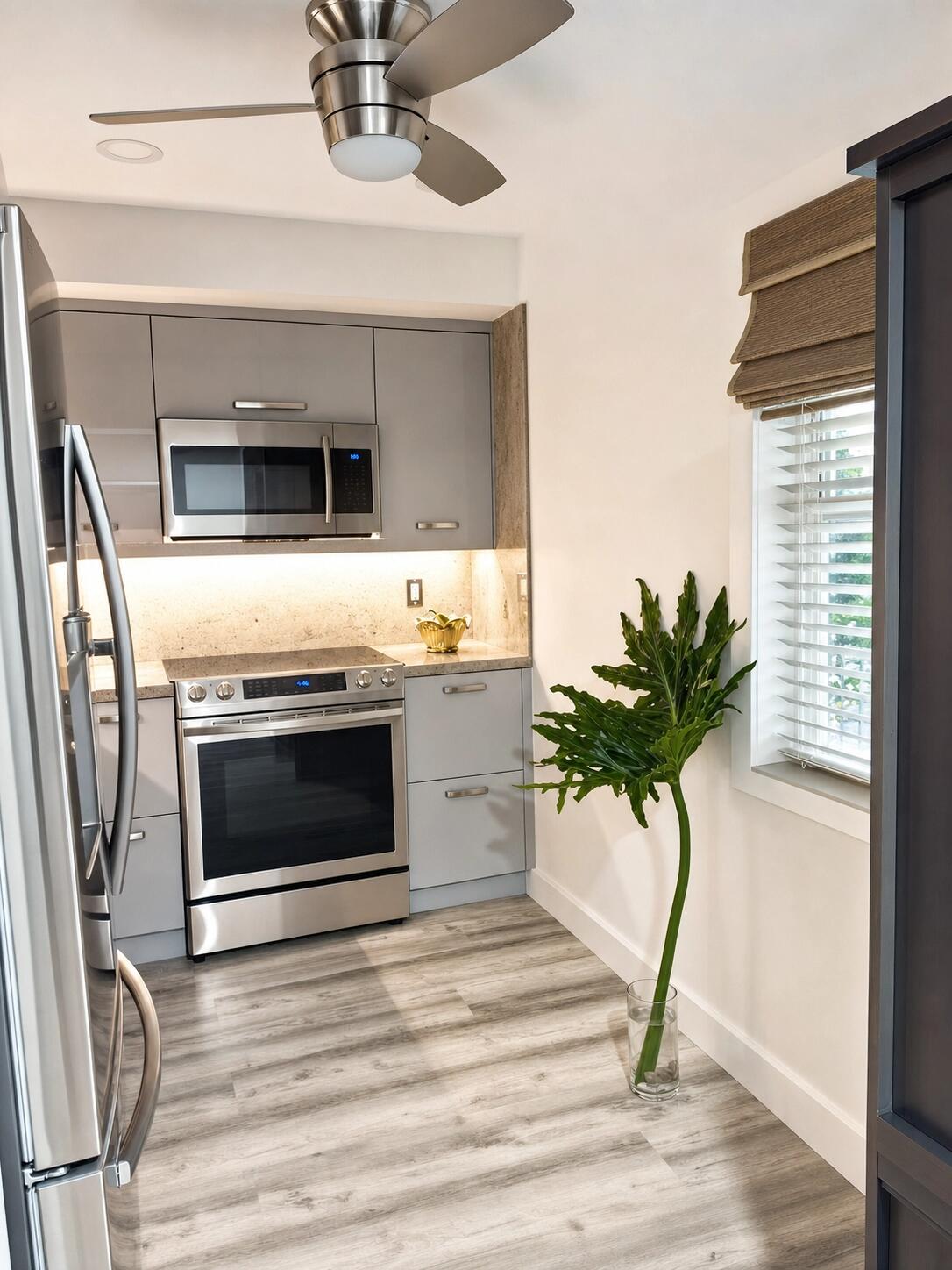 NO 13 PALM-AIRE COUNTRY CLUB - Residential Lease