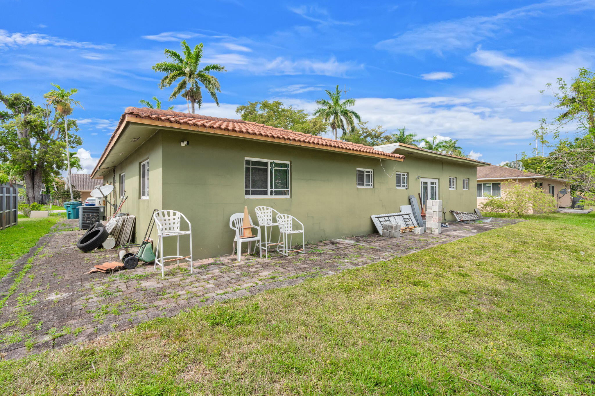 NORTH DADE COUNTRY CLUB VILLAGE - Residential