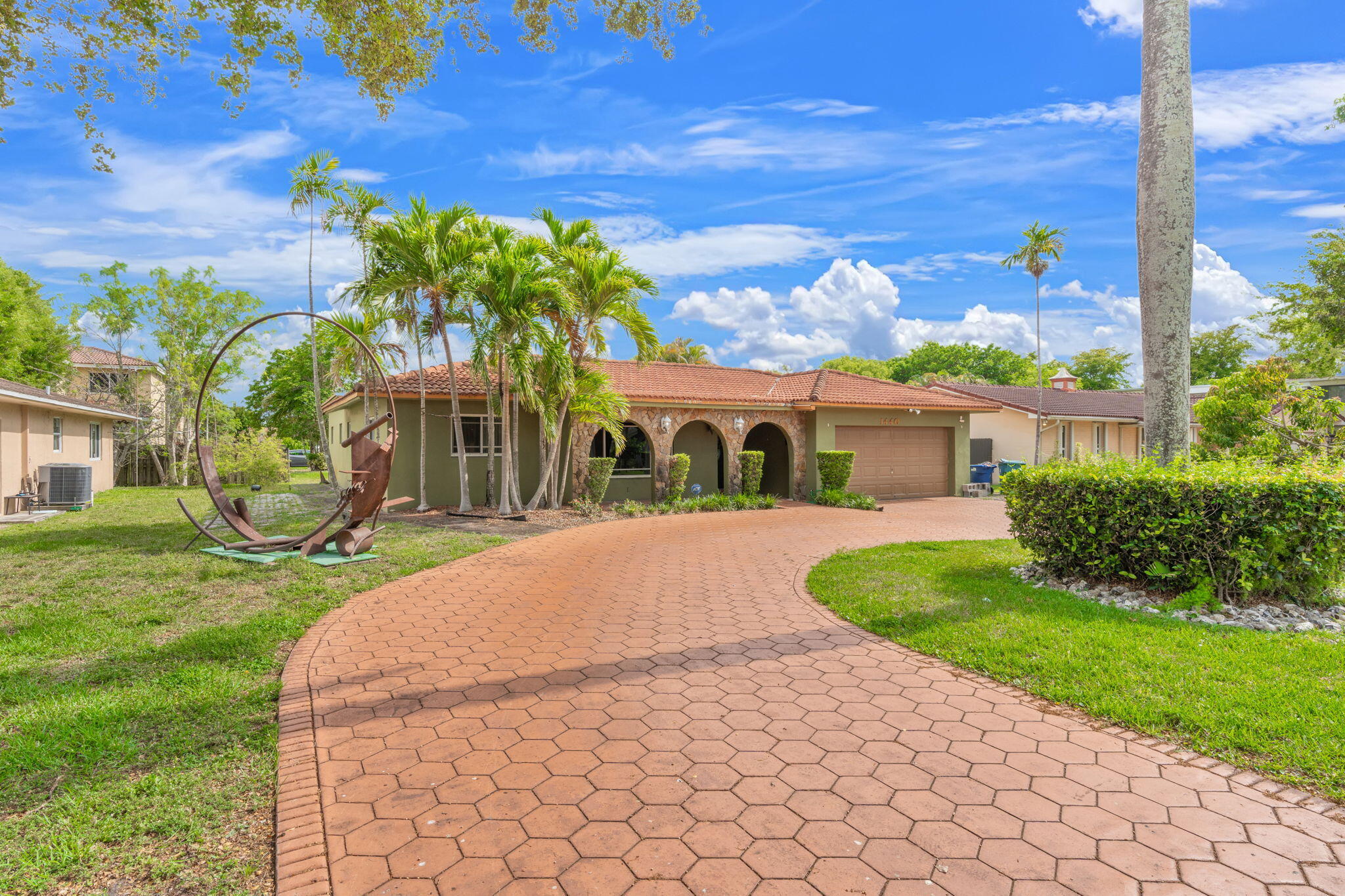 NORTH DADE COUNTRY CLUB VILLAGE - Residential