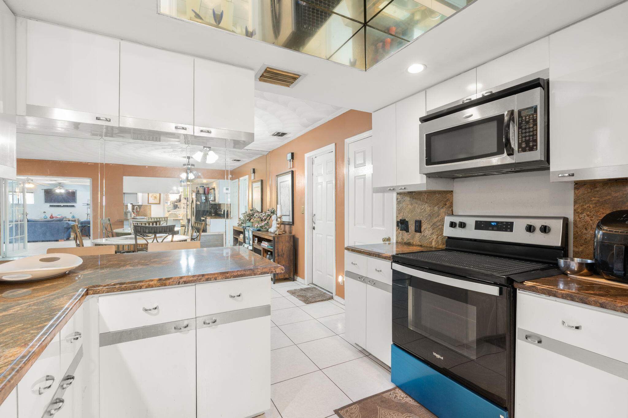 NORTH DADE COUNTRY CLUB VILLAGE - Residential