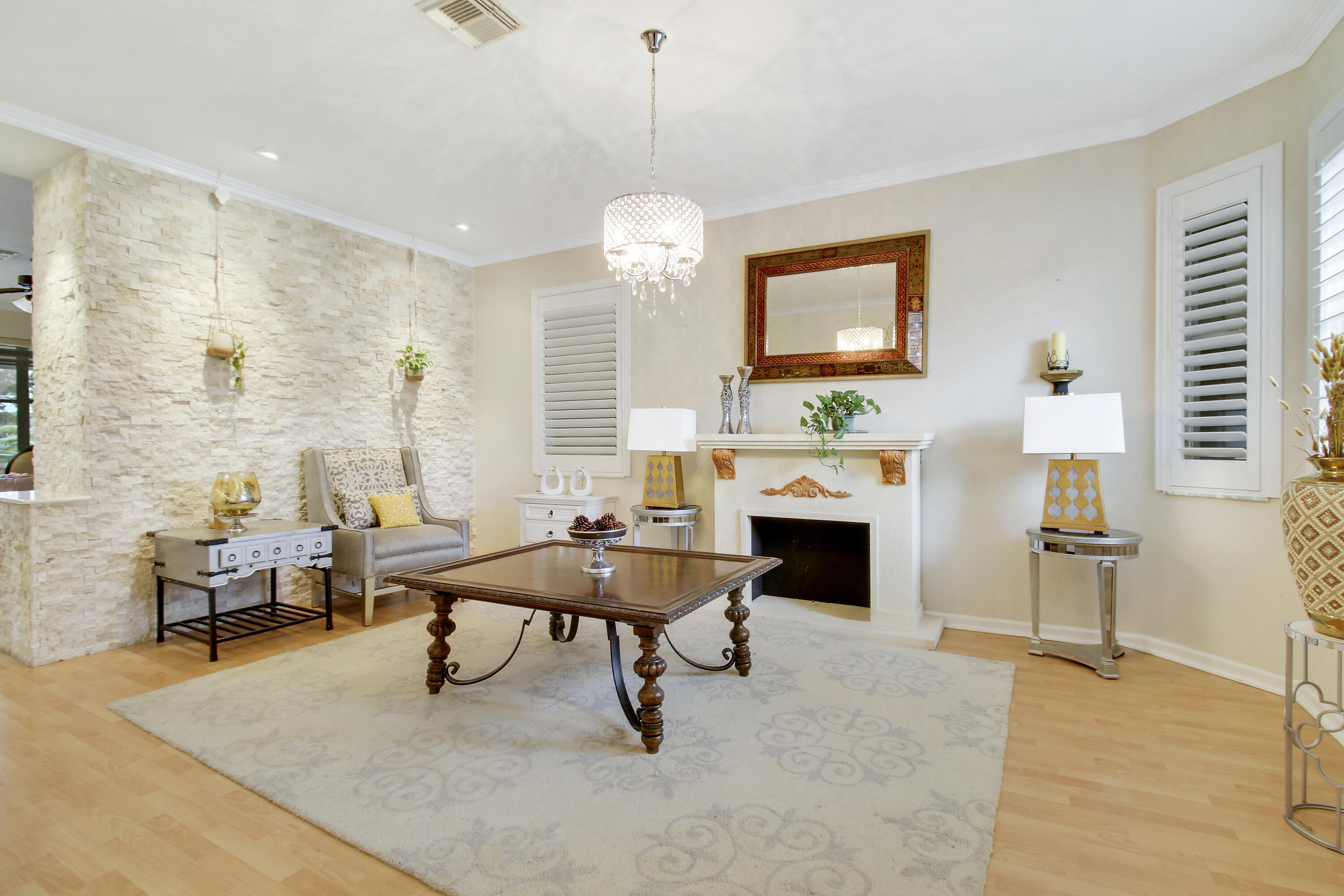 MELEAR - Residential