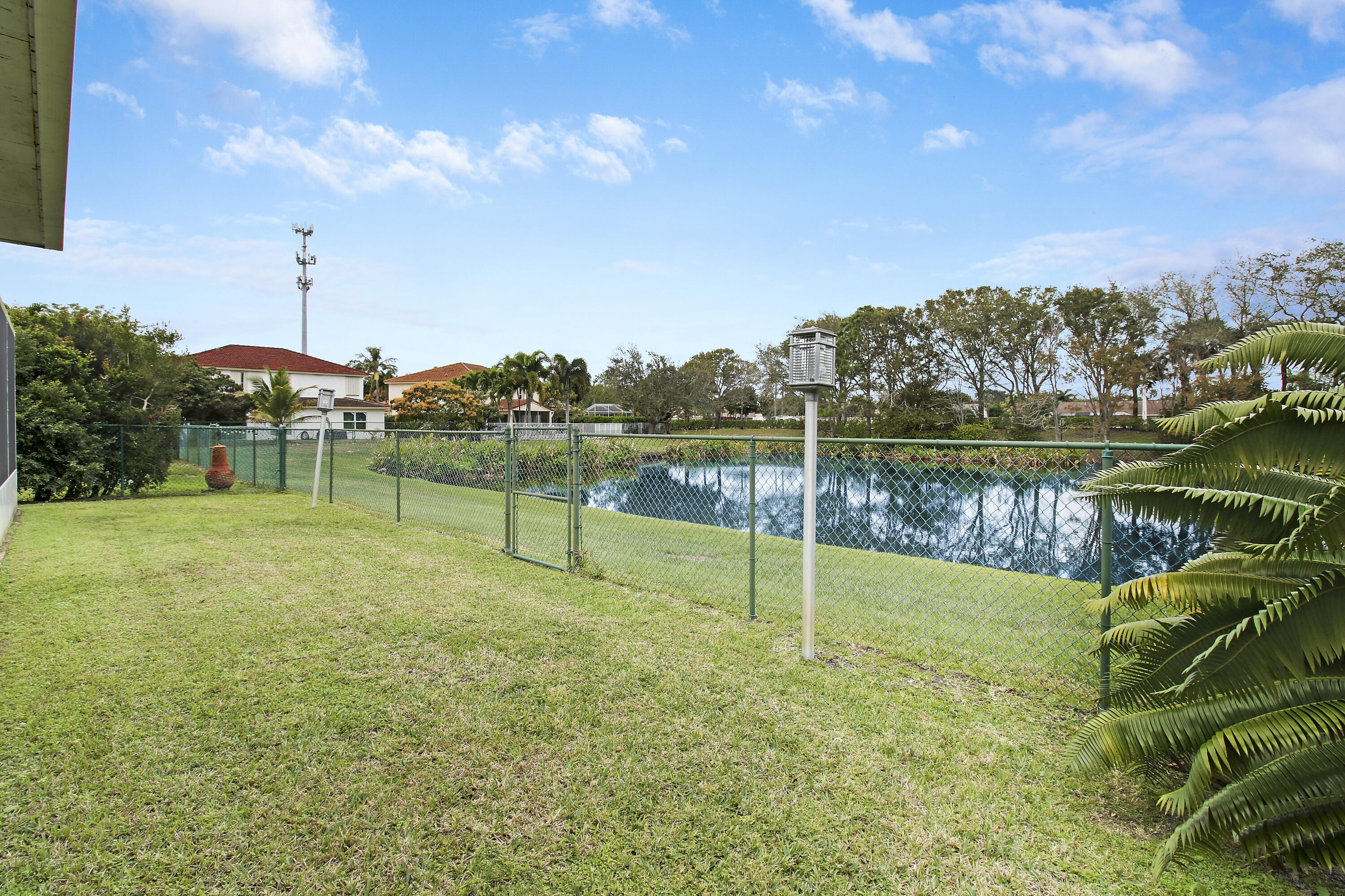 MELEAR - Residential