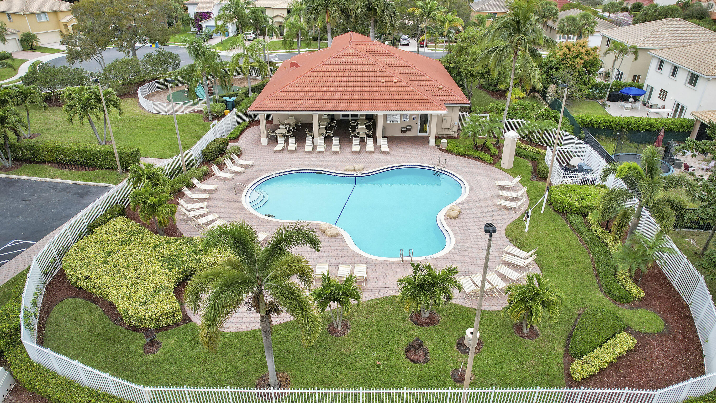 MELEAR - Residential
