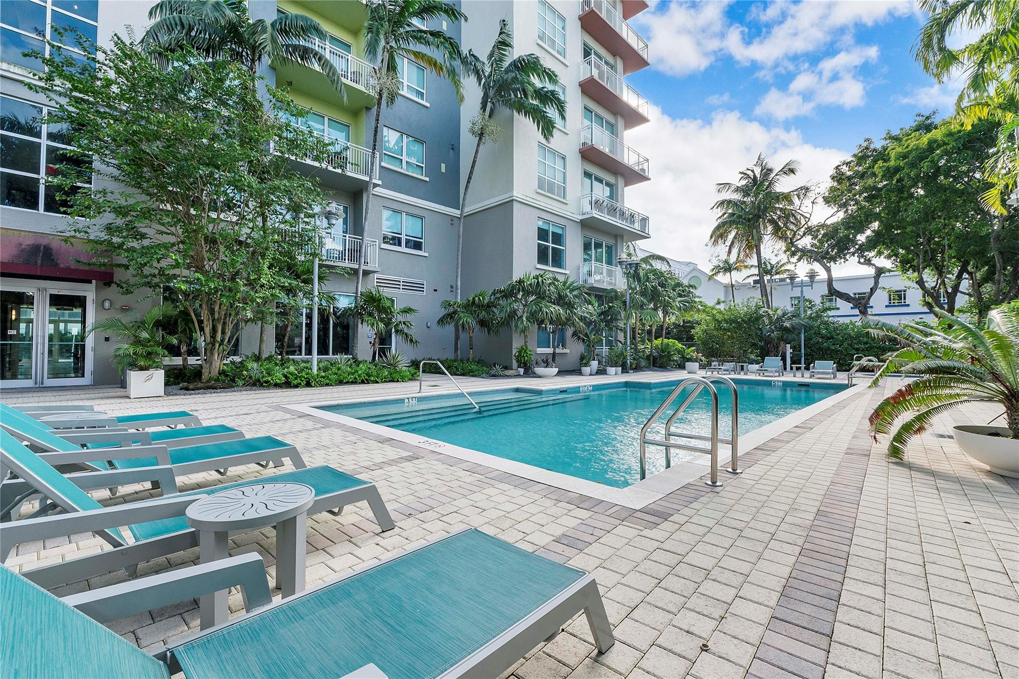 NOLA LOFTS CONDOMINIUM I - Residential Lease