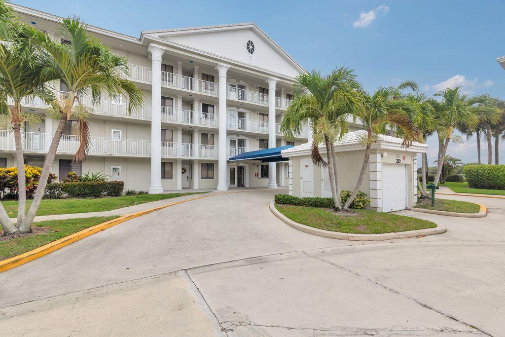 WHITEHALL VILLAGE - Residential