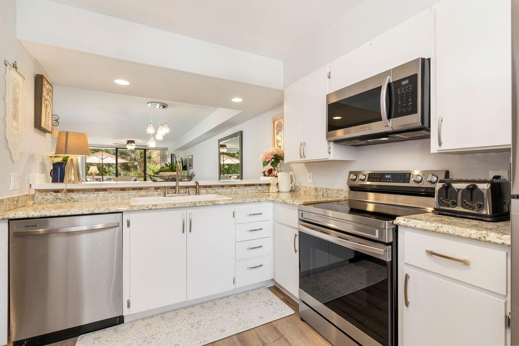 WHITEHALL VILLAGE - Residential
