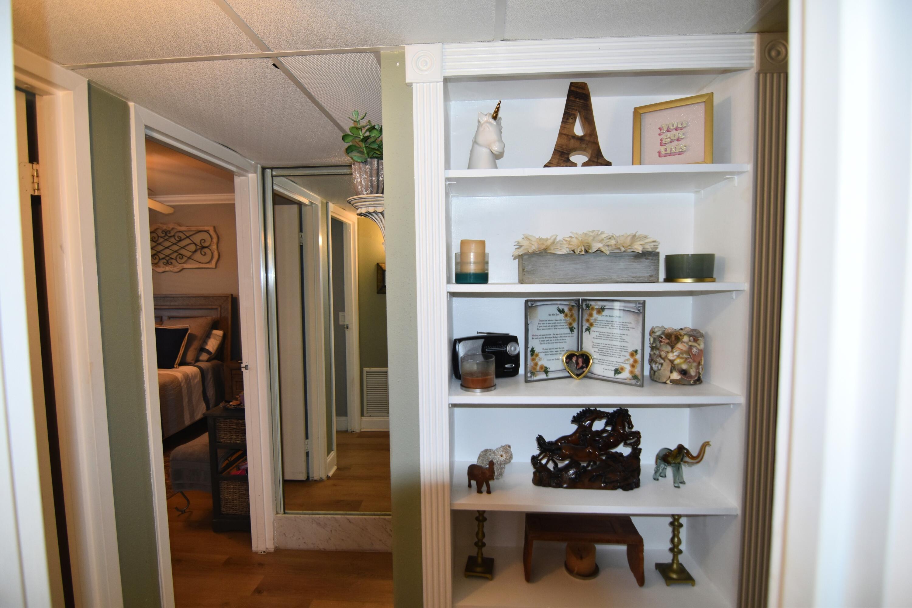 KINGS POINT SAXONY CONDOS - Residential