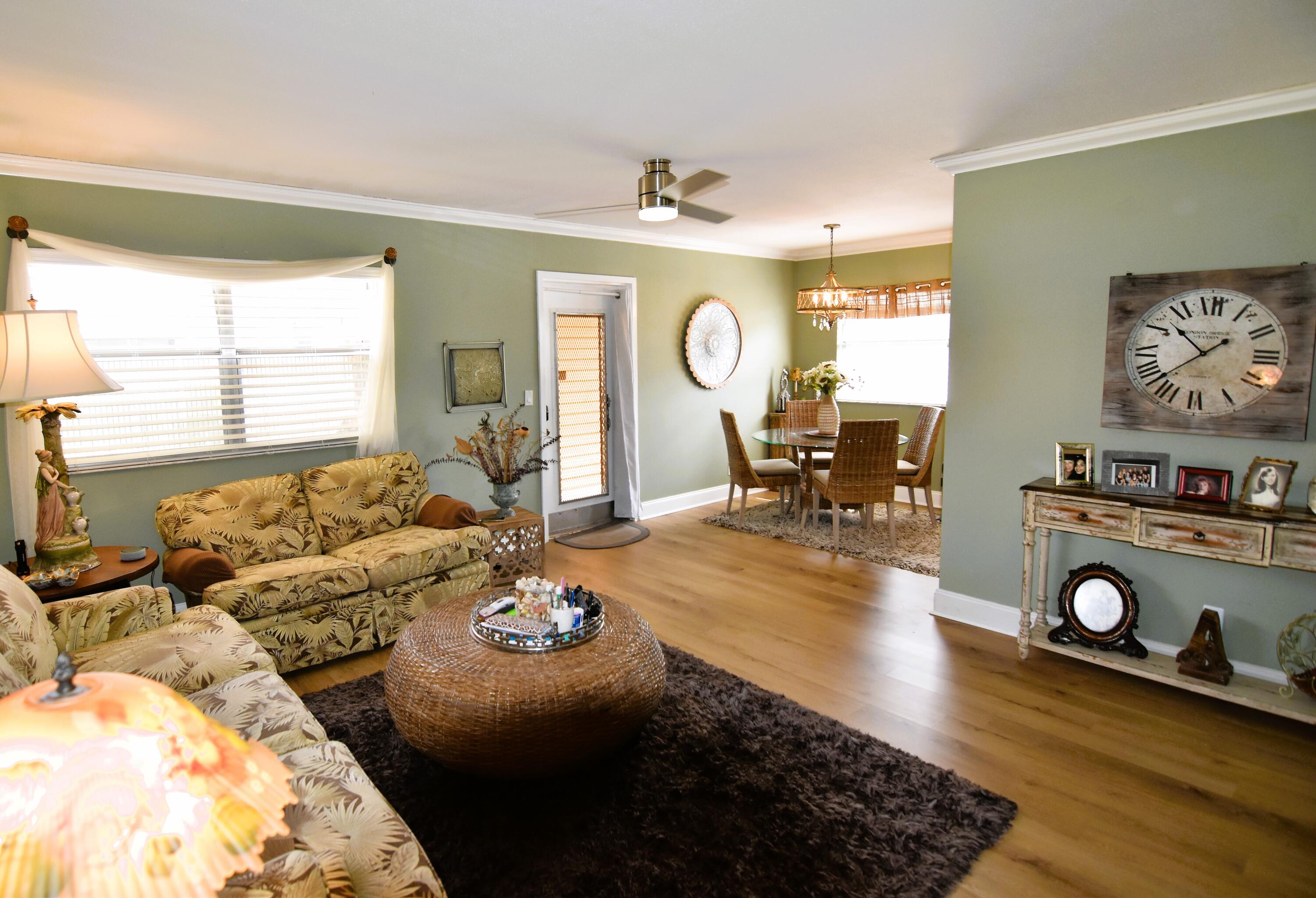 KINGS POINT SAXONY CONDOS - Residential