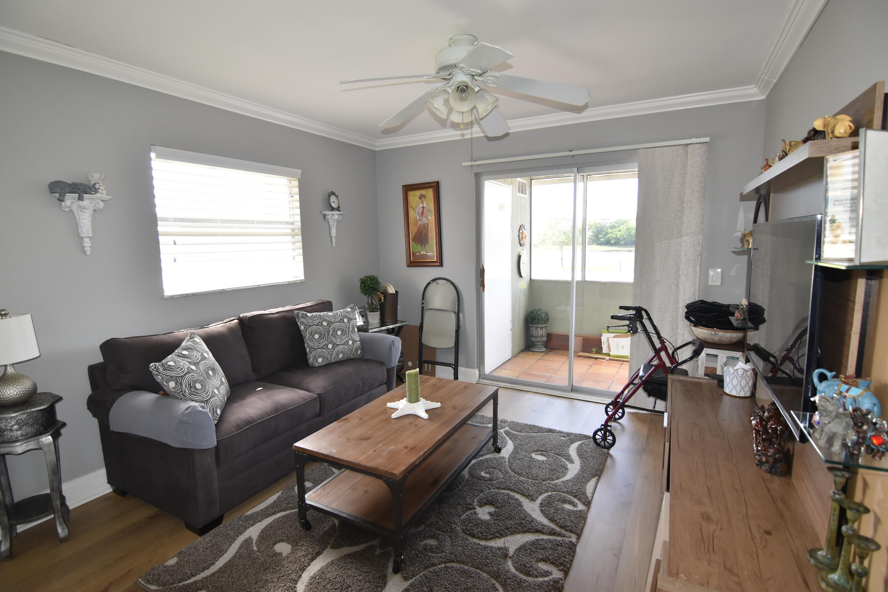 KINGS POINT SAXONY CONDOS - Residential