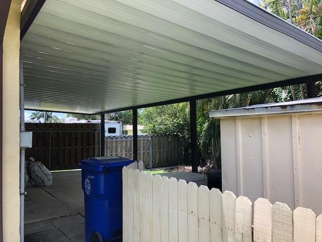 Country Corners 95-25 B - Residential