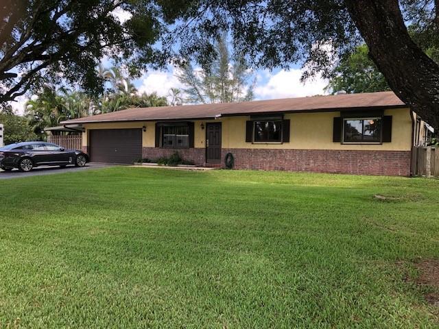 Country Corners 95-25 B - Residential