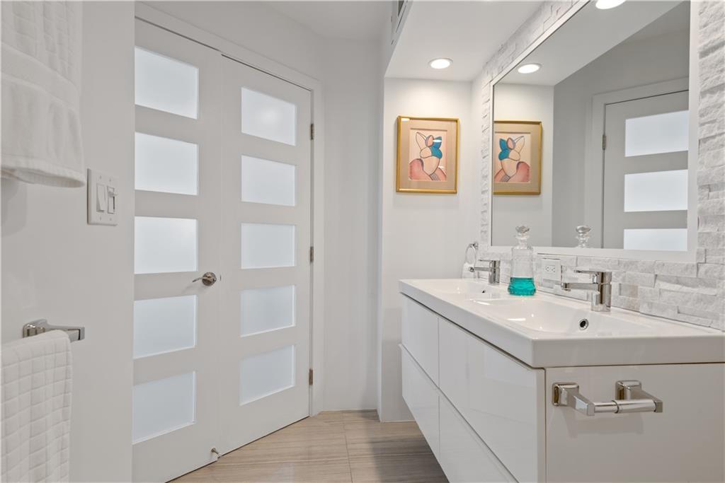 Galt Ocean Terrace - Residential