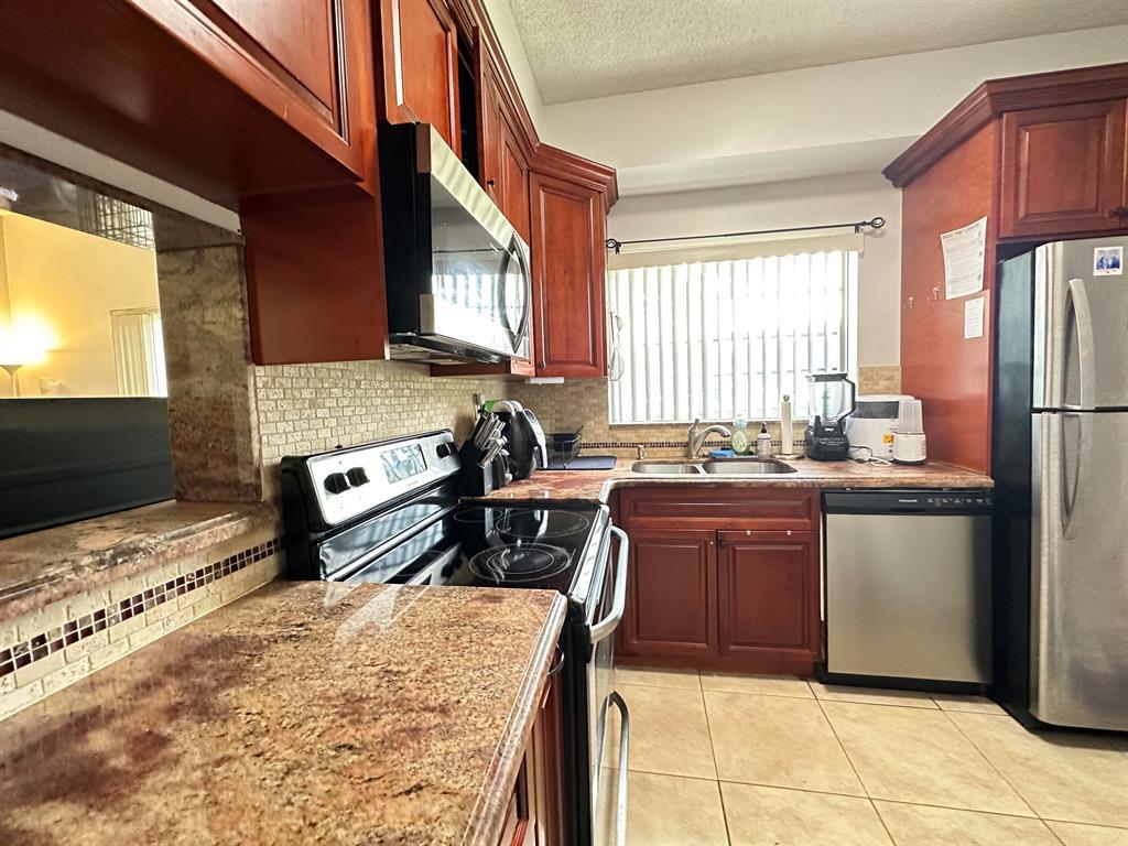 WATERS EDGE AT DEERFIELD CONDO - Residential Lease