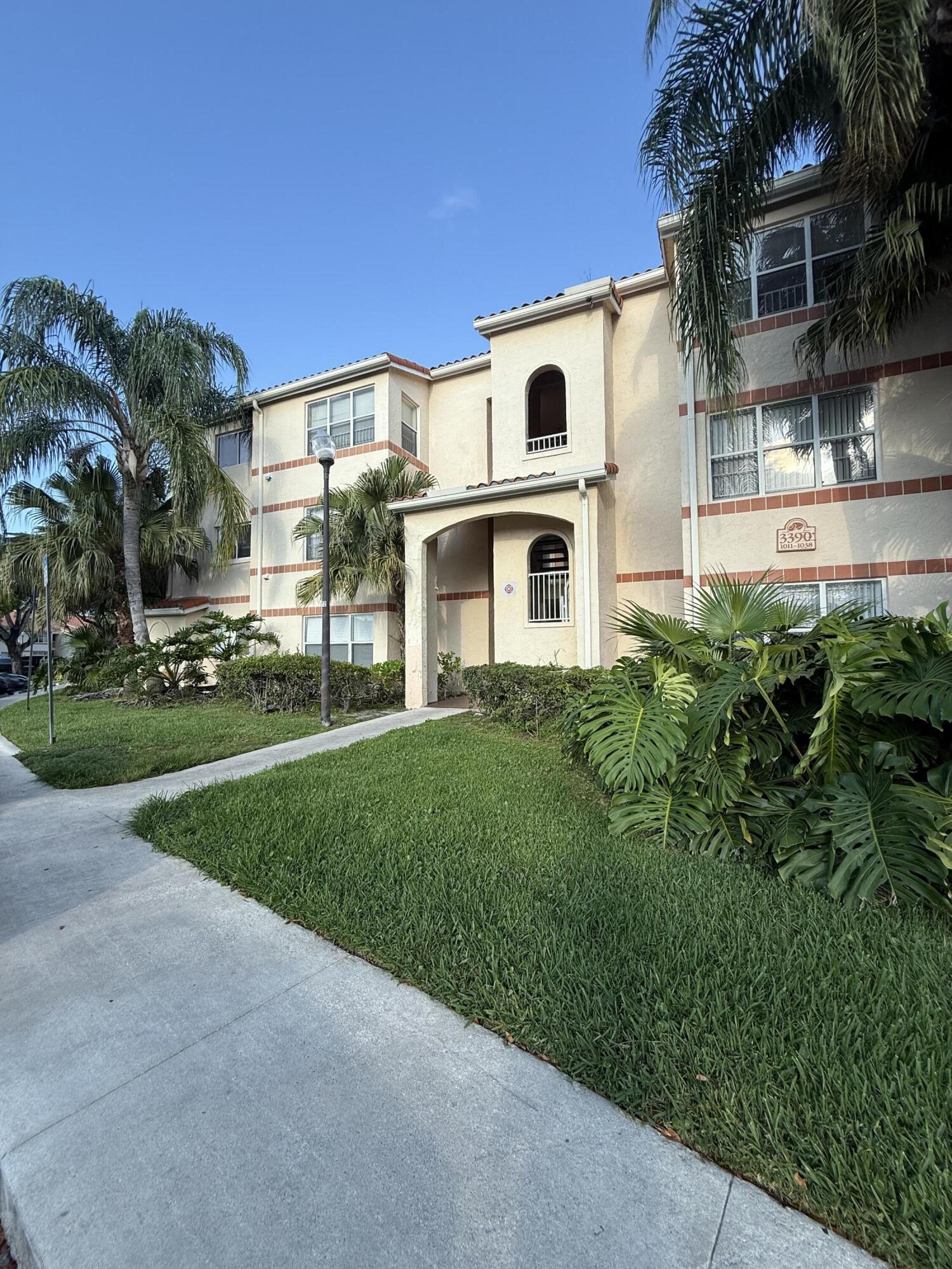 CORAL KEY CONDO - Residential