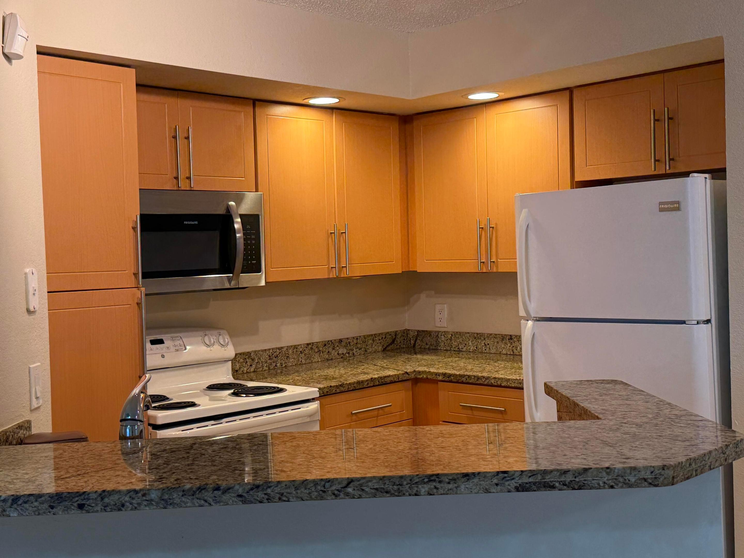 CORAL KEY CONDO - Residential