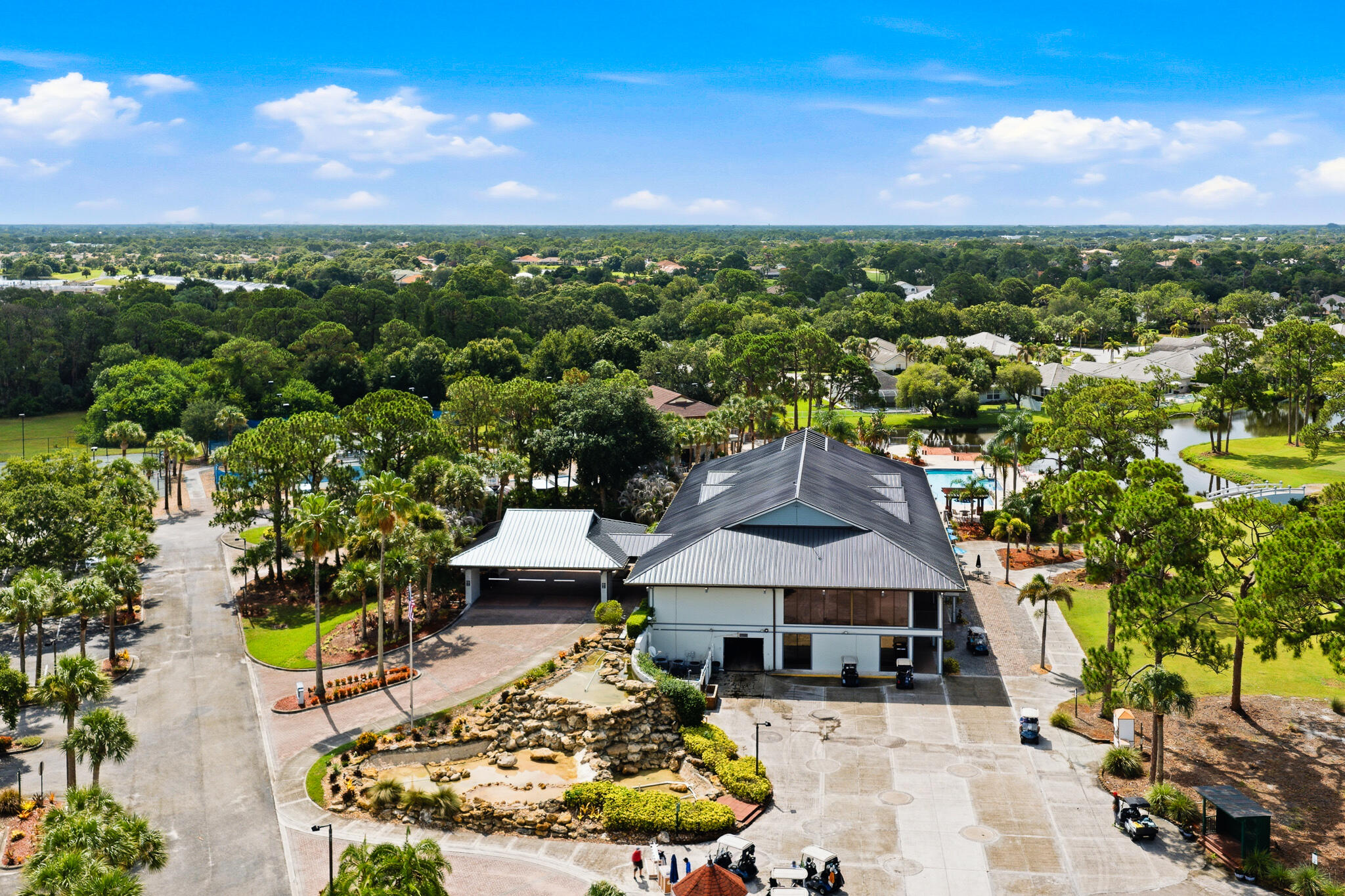 FAIRWAY ISLE PARCEL 8 BLK 15 - Residential