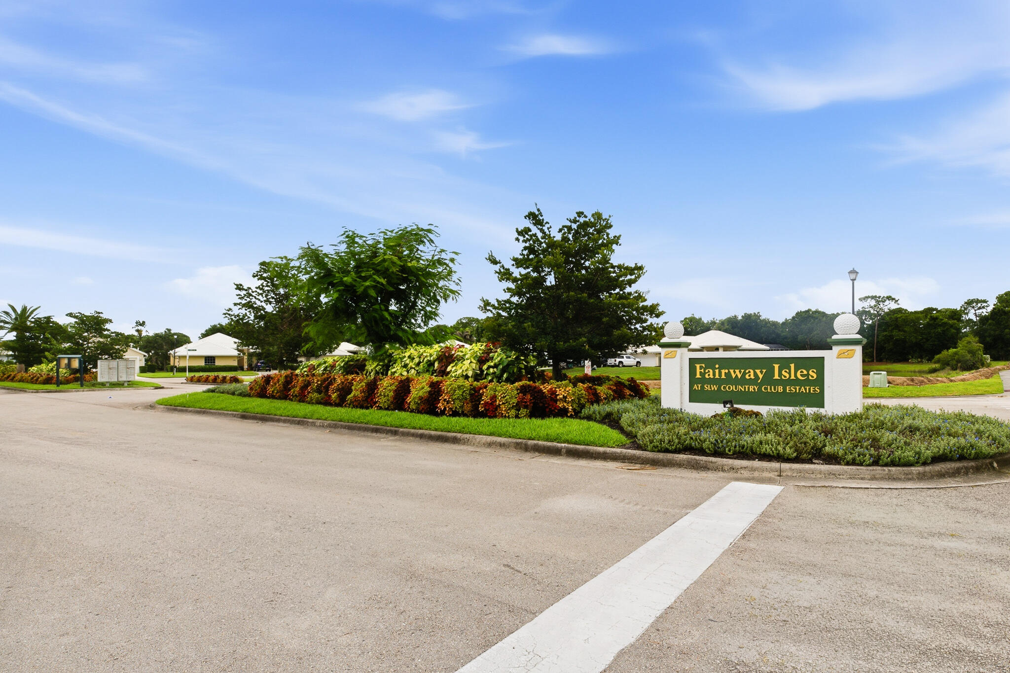 FAIRWAY ISLE PARCEL 8 BLK 15 - Residential