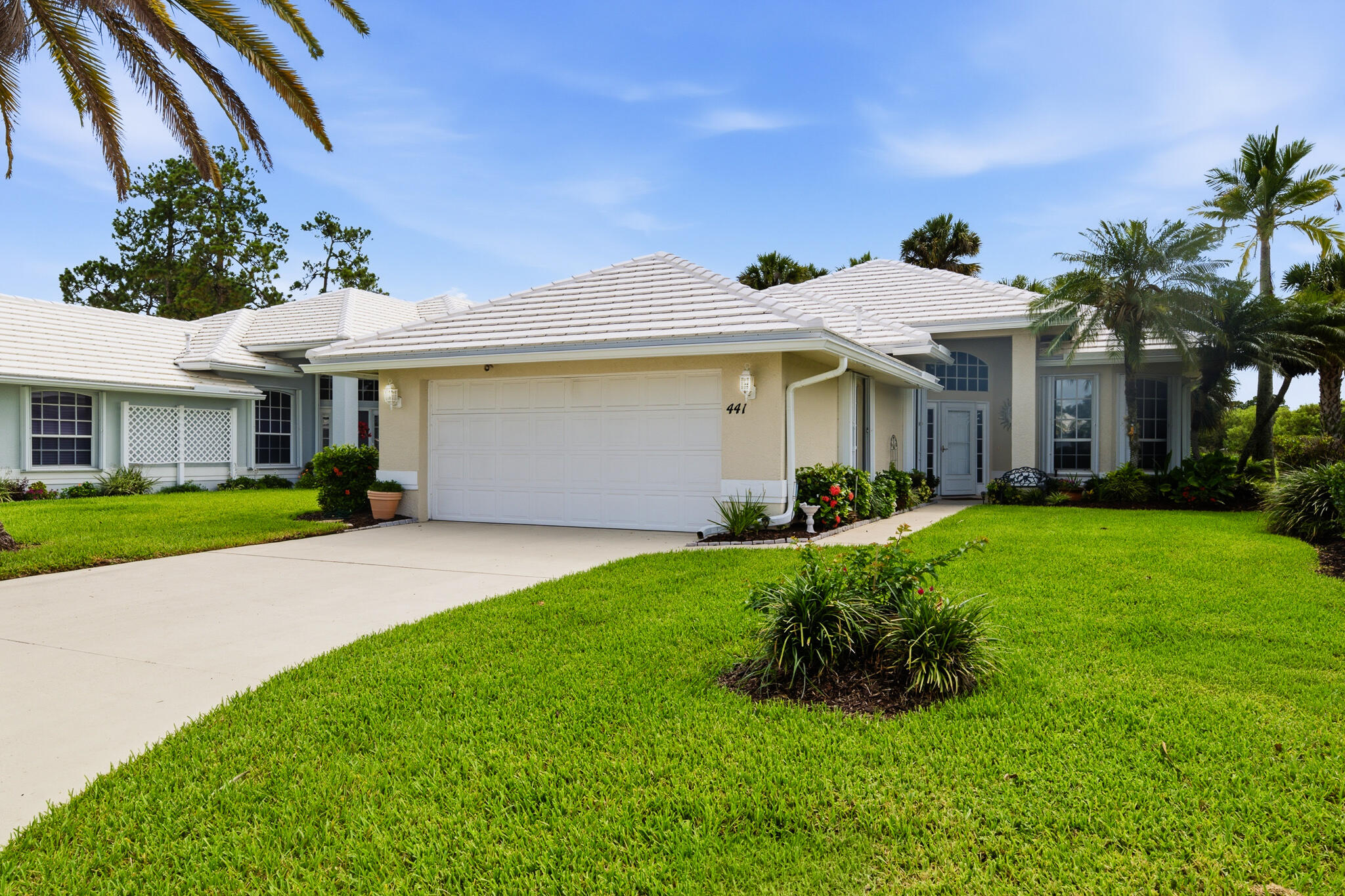 FAIRWAY ISLE PARCEL 8 BLK 15 - Residential