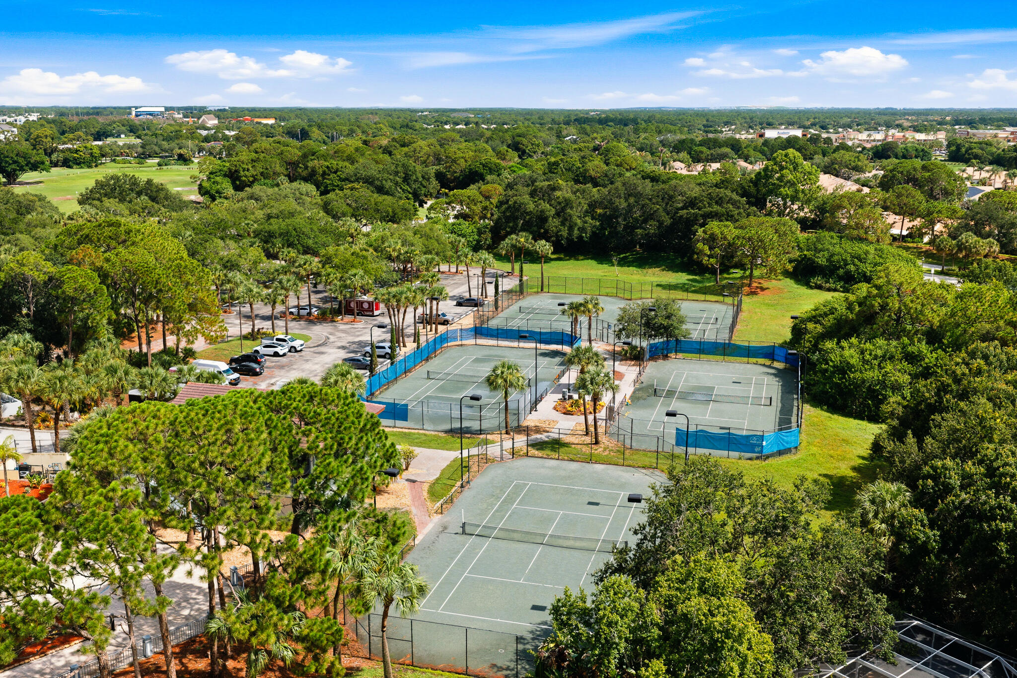 FAIRWAY ISLE PARCEL 8 BLK 15 - Residential