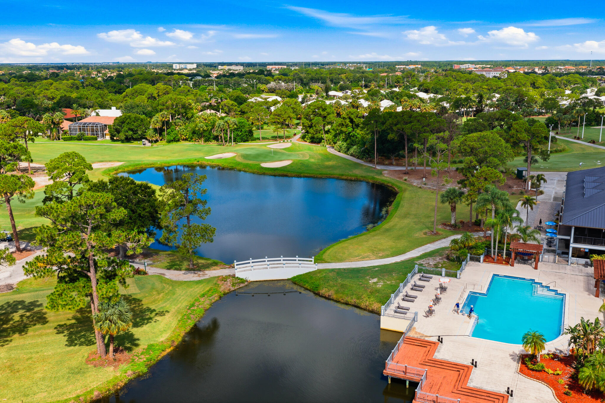 FAIRWAY ISLE PARCEL 8 BLK 15 - Residential
