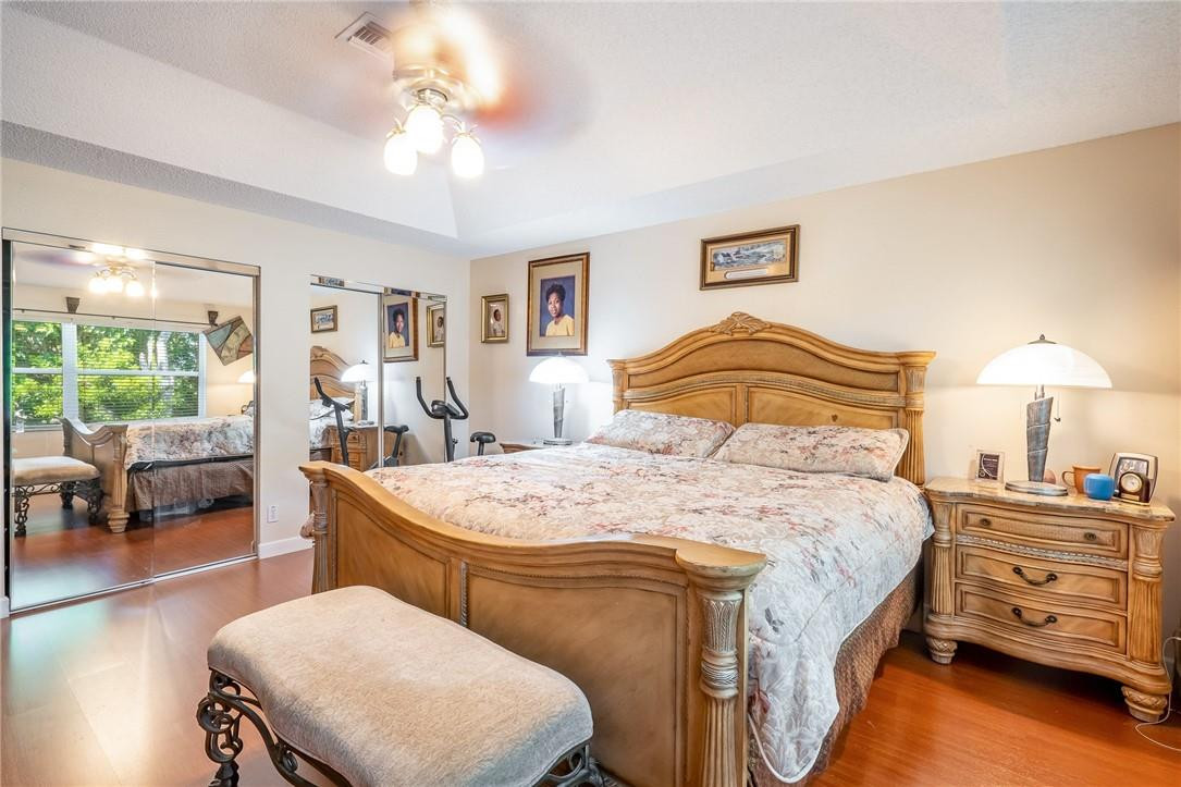 LAKE CHARLESTON - Residential