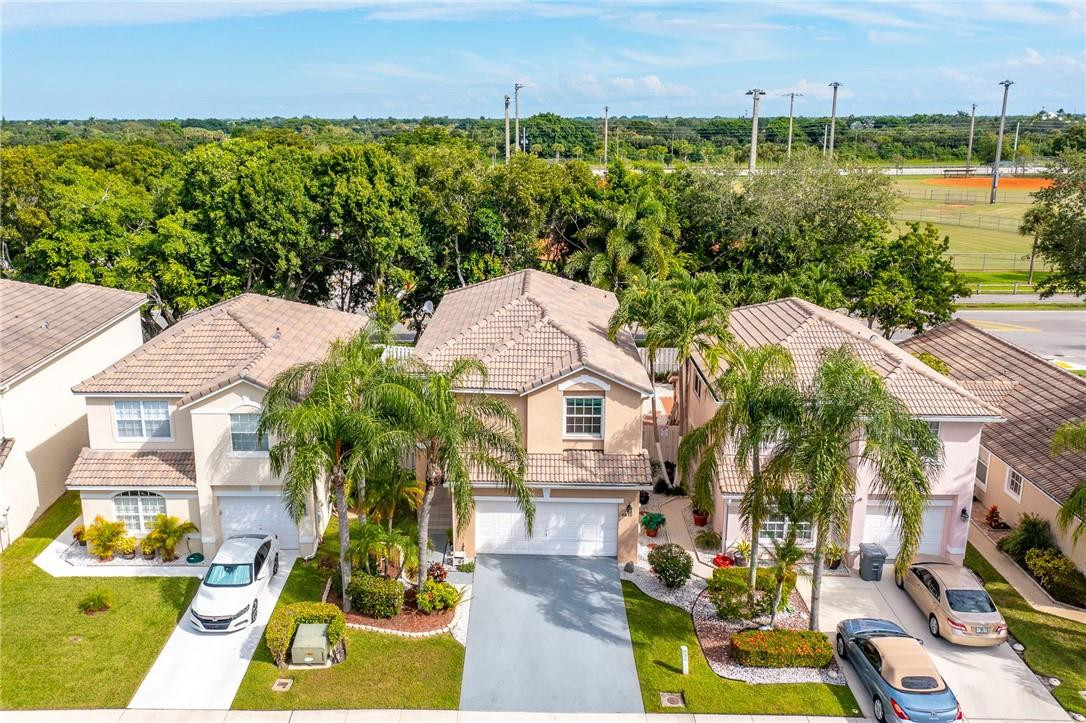 LAKE CHARLESTON - Residential