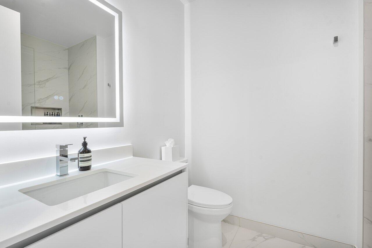 NAUTILUS 220 CONDO - Residential
