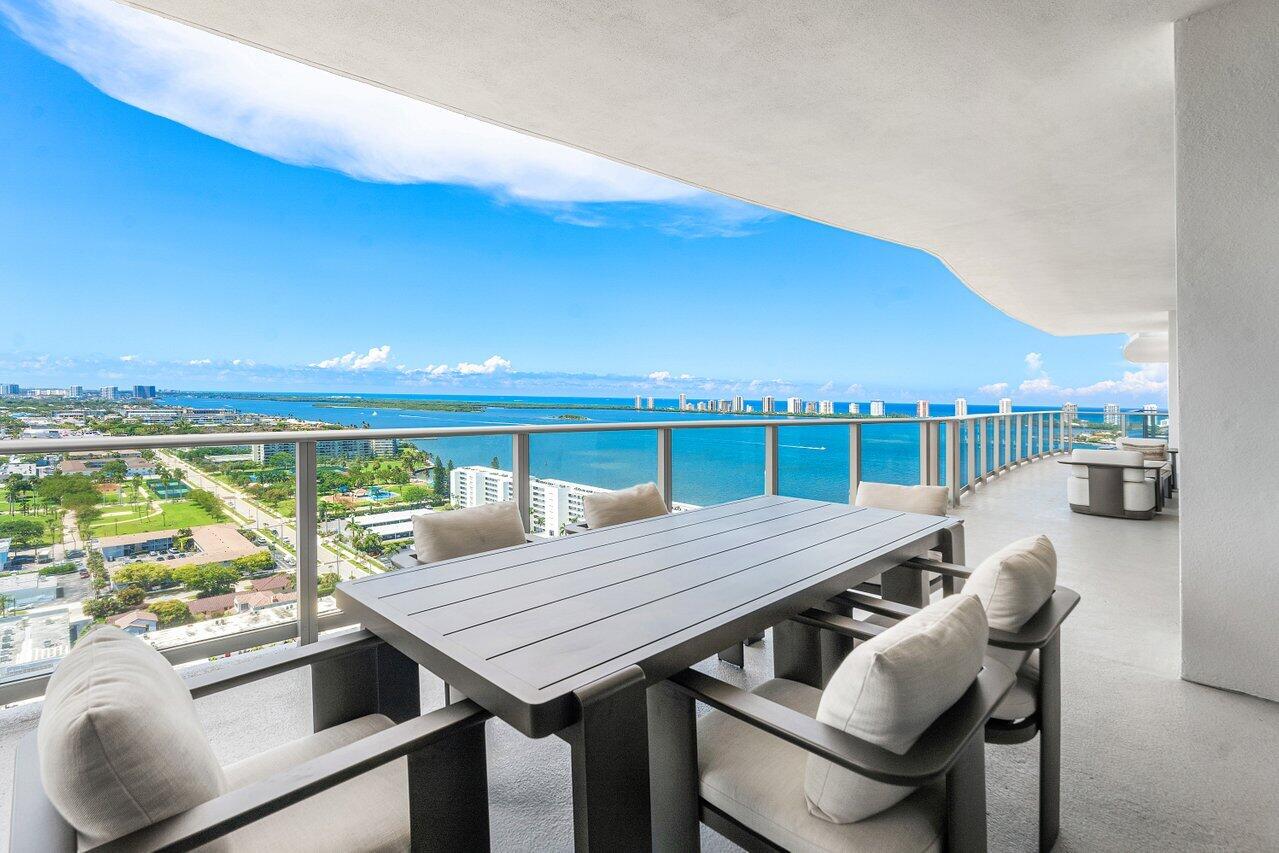 NAUTILUS 220 CONDO - Residential