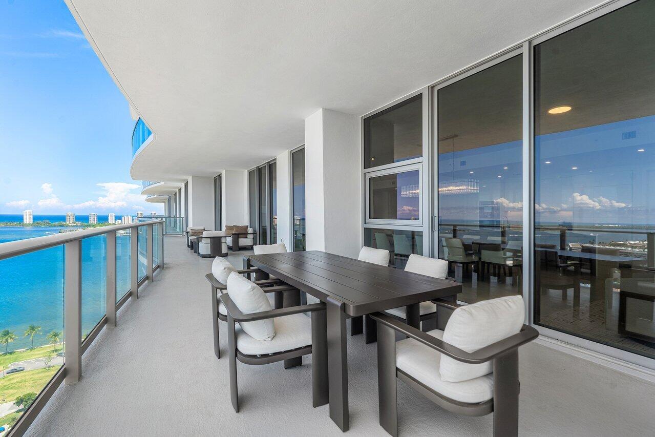NAUTILUS 220 CONDO - Residential