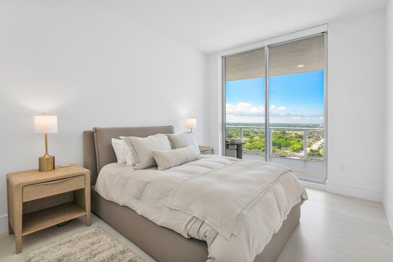 NAUTILUS 220 CONDO - Residential
