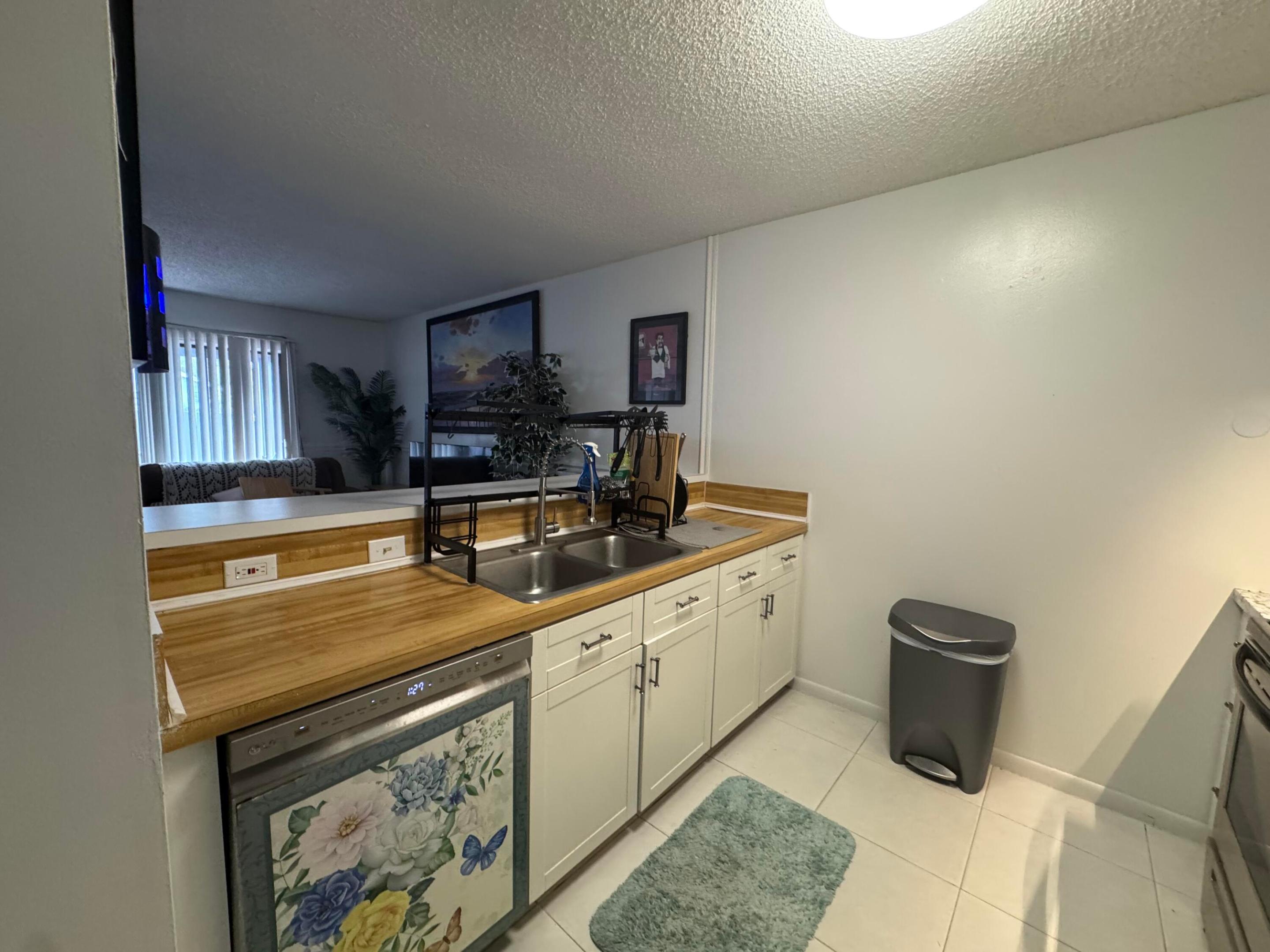 SANDALWOOD OF VERO - Residential