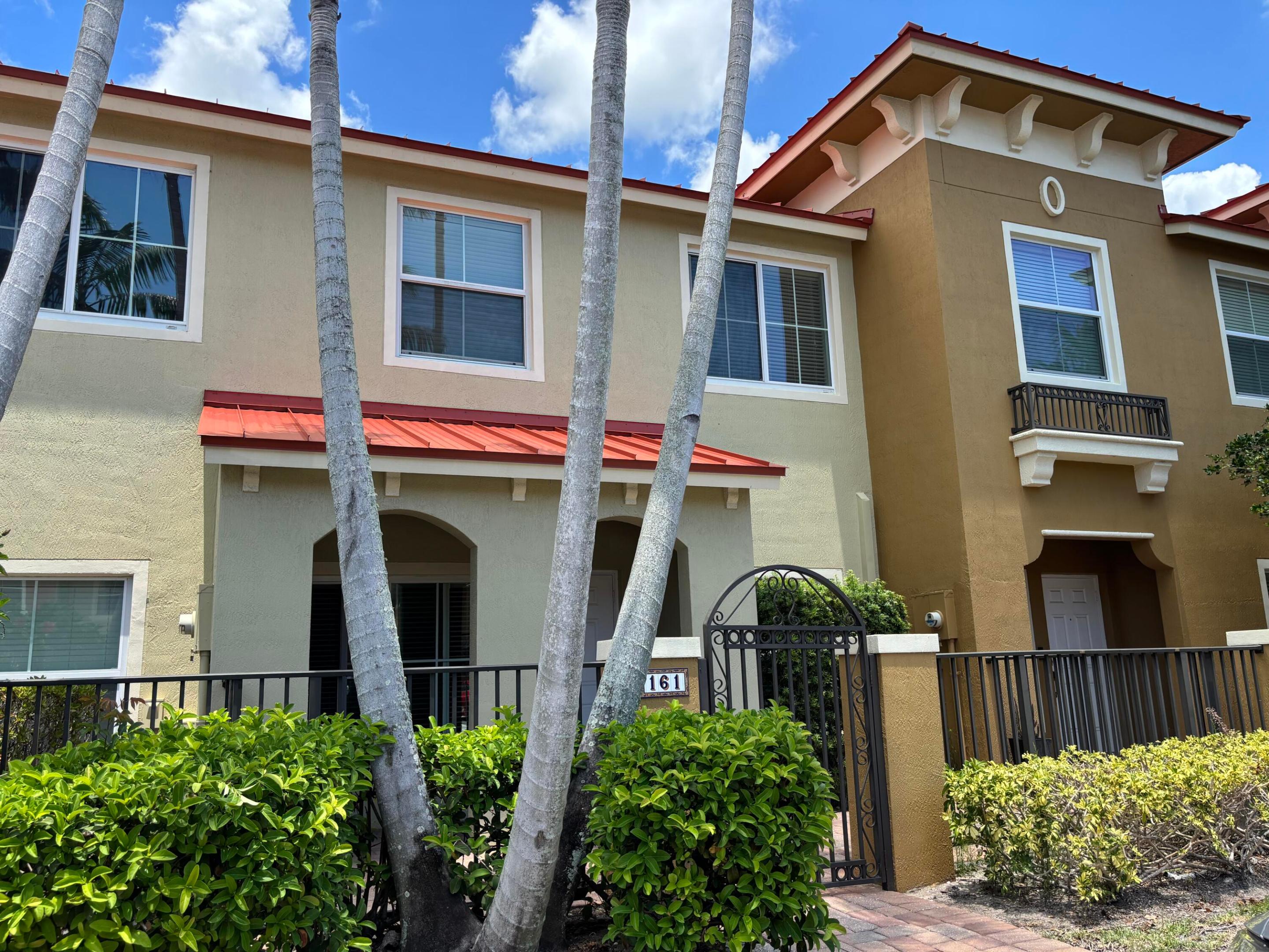 MONTEREY BAY TR - Residential Lease
