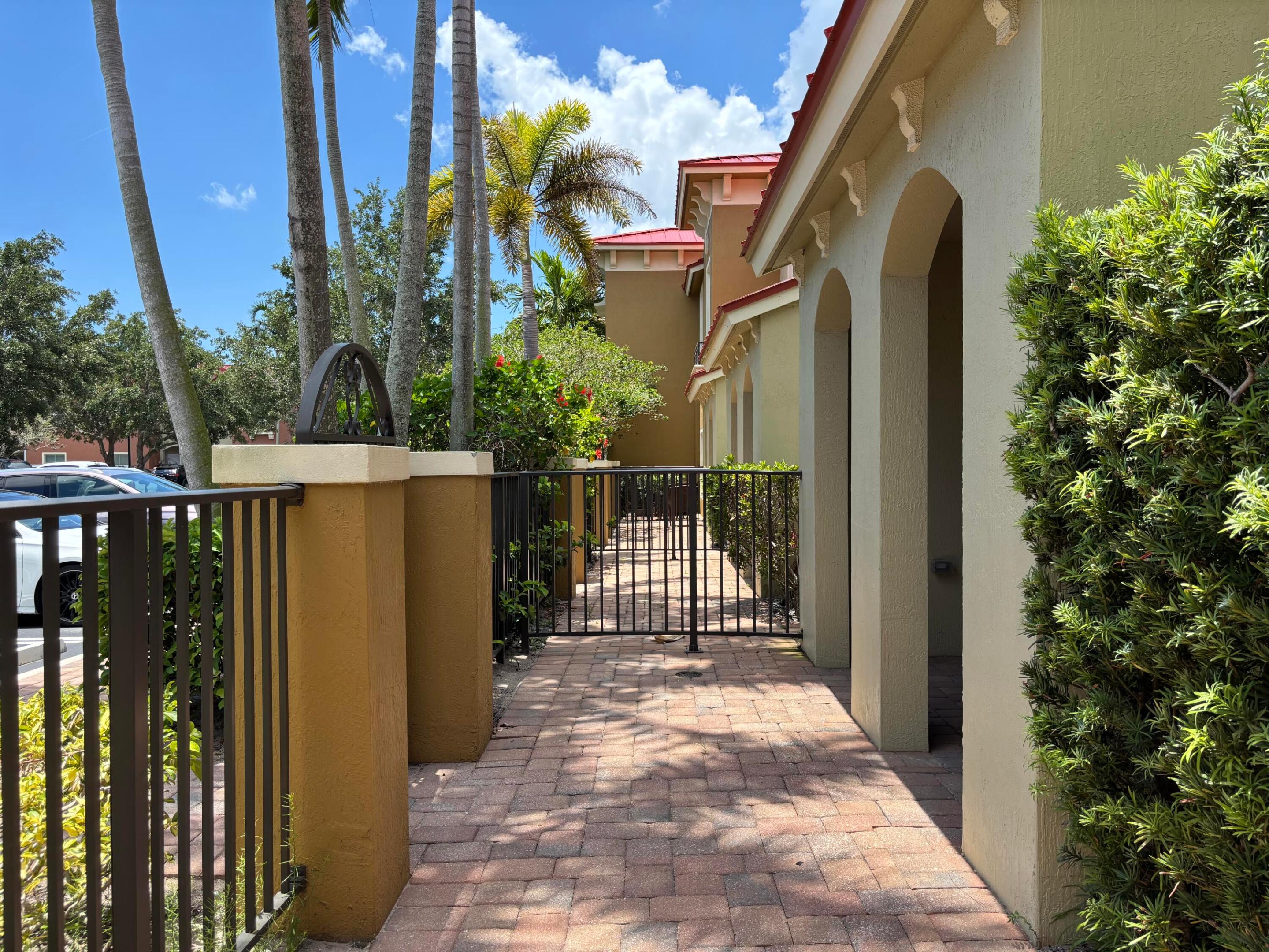 MONTEREY BAY TR - Residential Lease