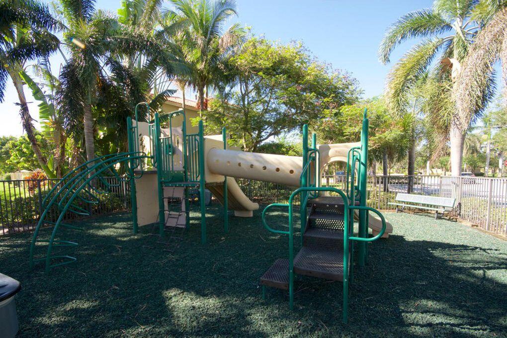 MONTEREY BAY TR - Residential Lease