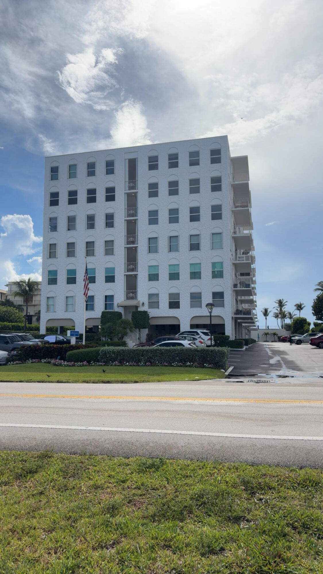 LA RENAISSANCE - Residential Lease